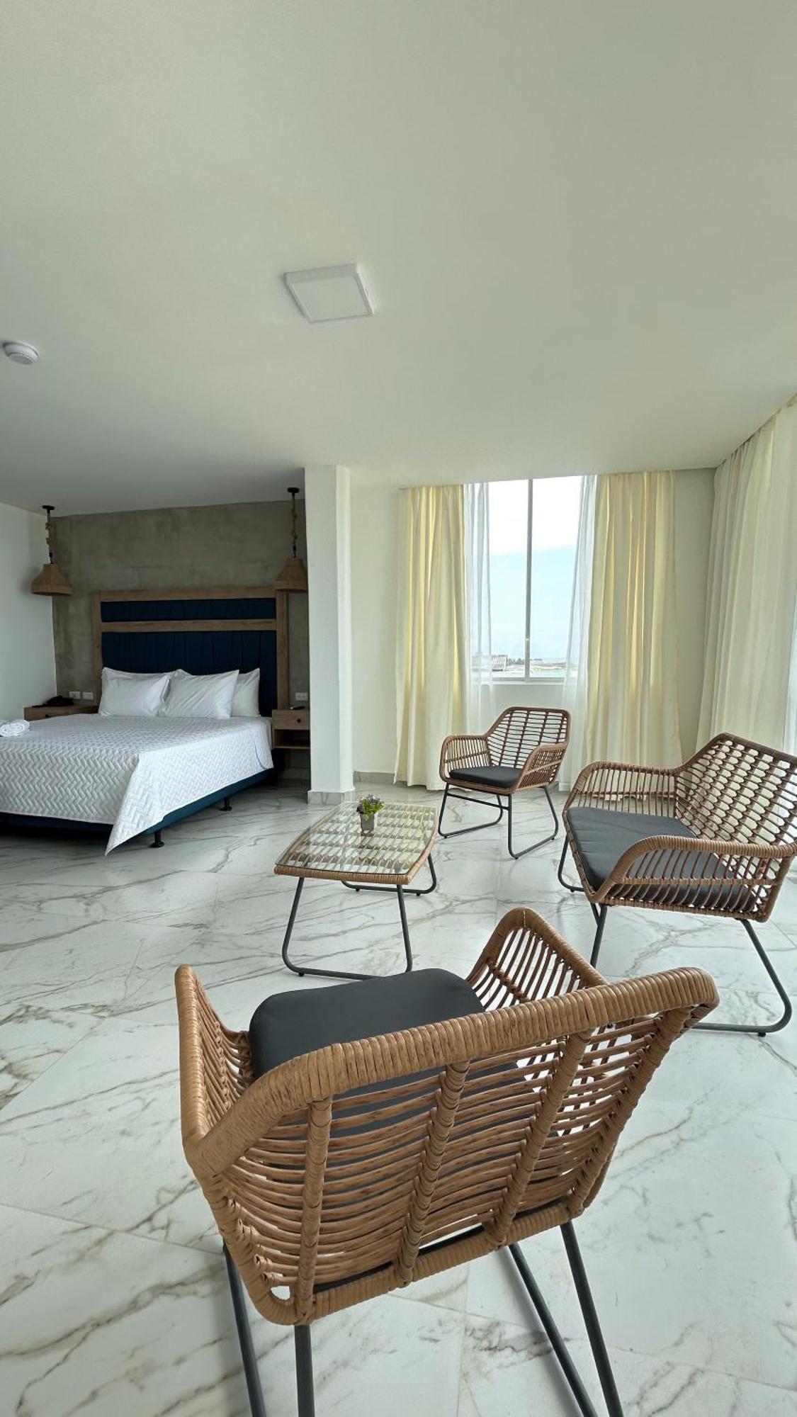 Hotel Presidente Beach Playas Eksteriør billede